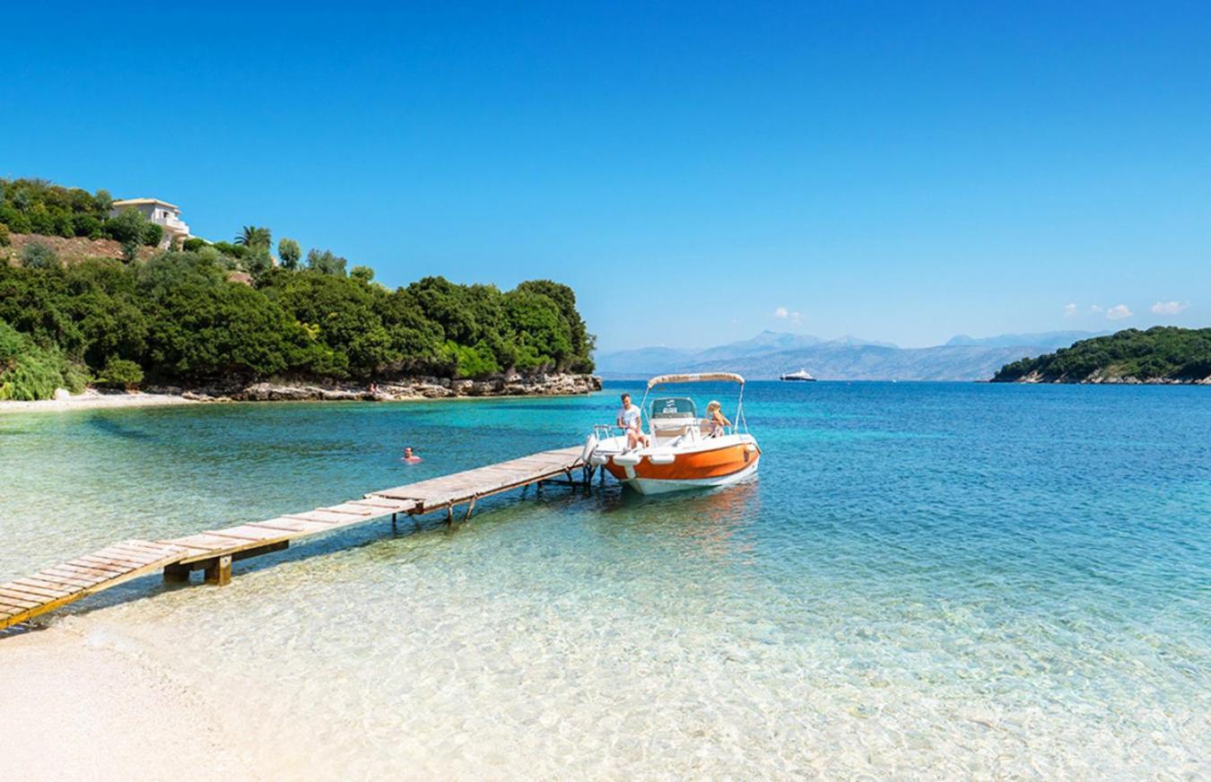 Bella Mare Hotel Kassiopi Exterior photo